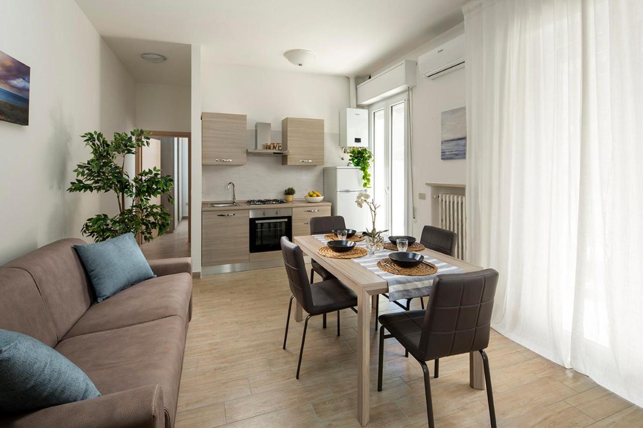 Appartamenti Villa Miramare 리미니 외부 사진