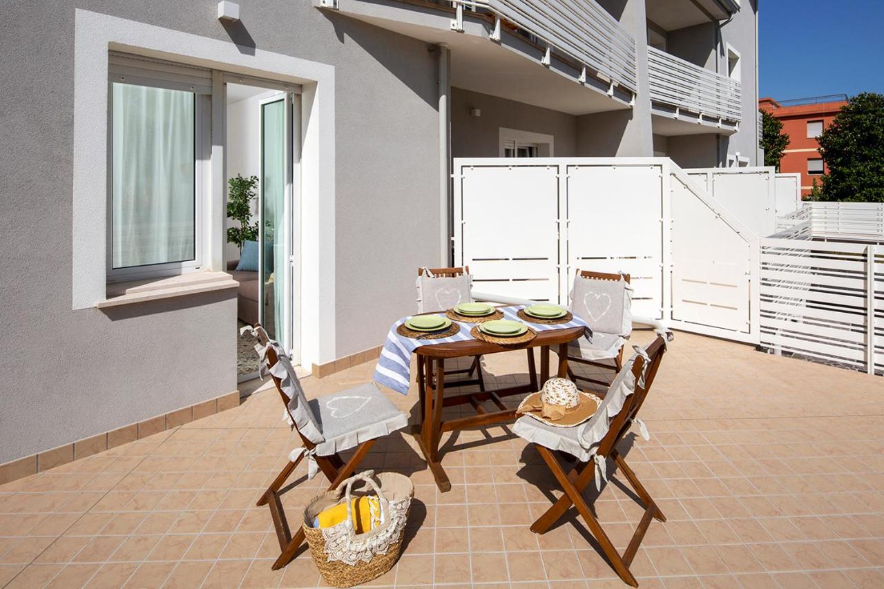 Appartamenti Villa Miramare 리미니 외부 사진