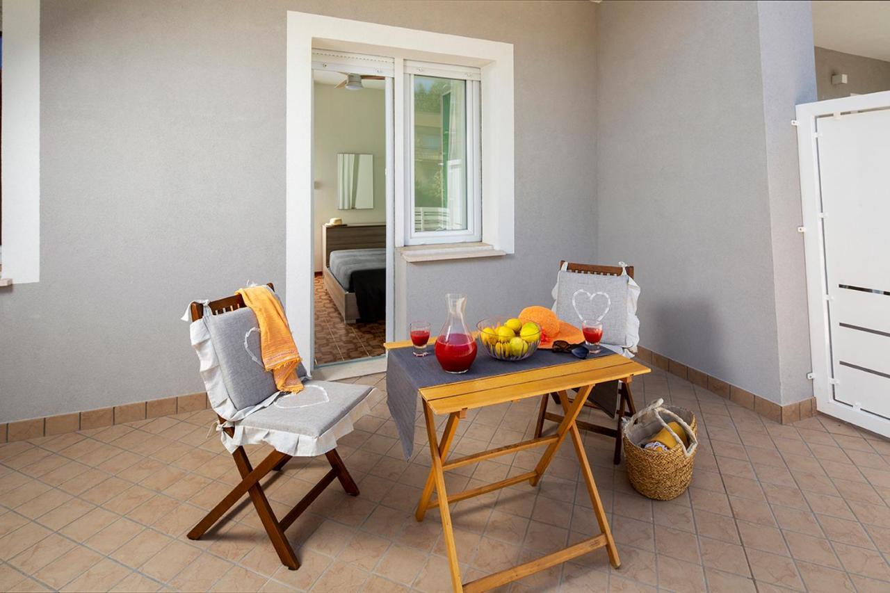 Appartamenti Villa Miramare 리미니 외부 사진
