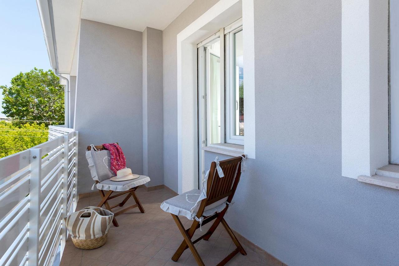 Appartamenti Villa Miramare 리미니 외부 사진