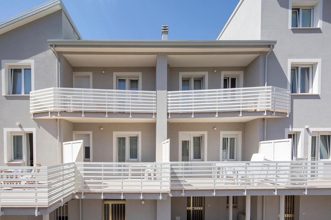Appartamenti Villa Miramare 리미니 외부 사진
