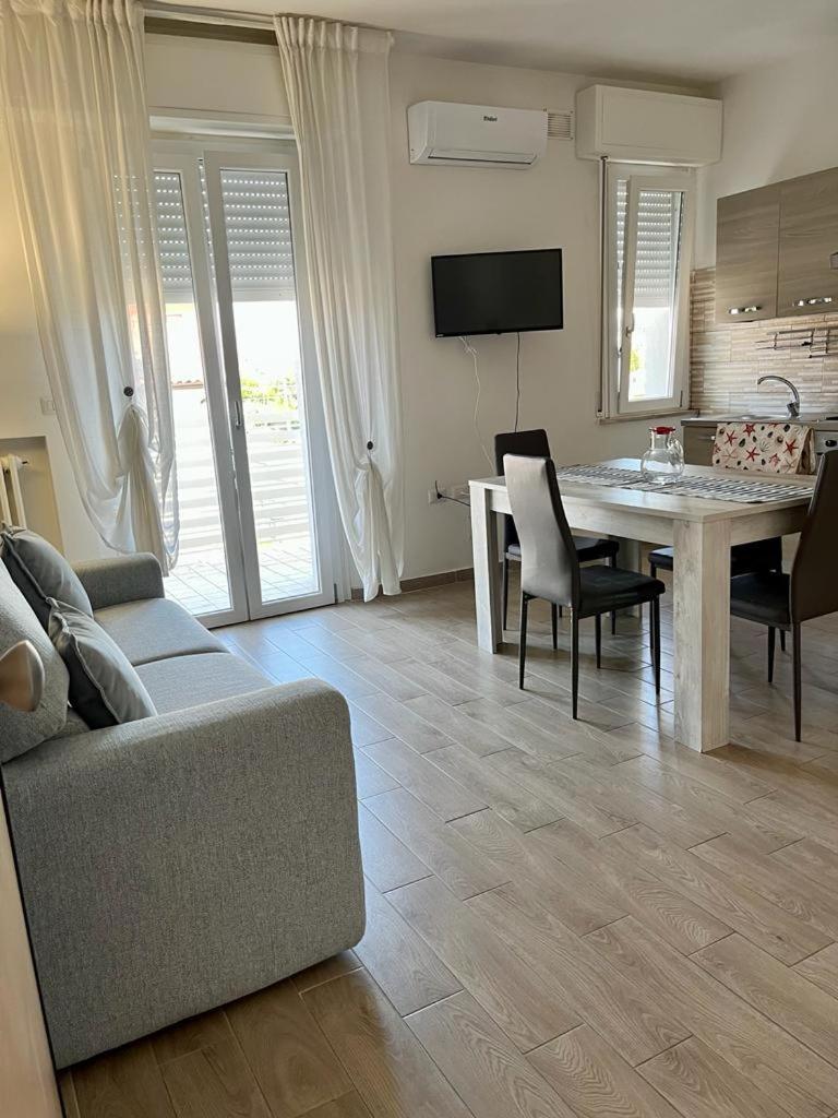 Appartamenti Villa Miramare 리미니 외부 사진